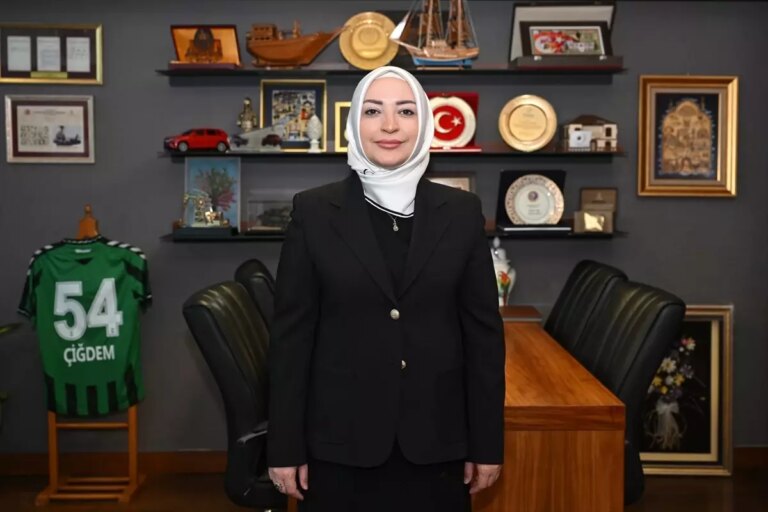 erdogan-yilin-kareleri-oylamasina-katildi-i4LnUSC1.jpg