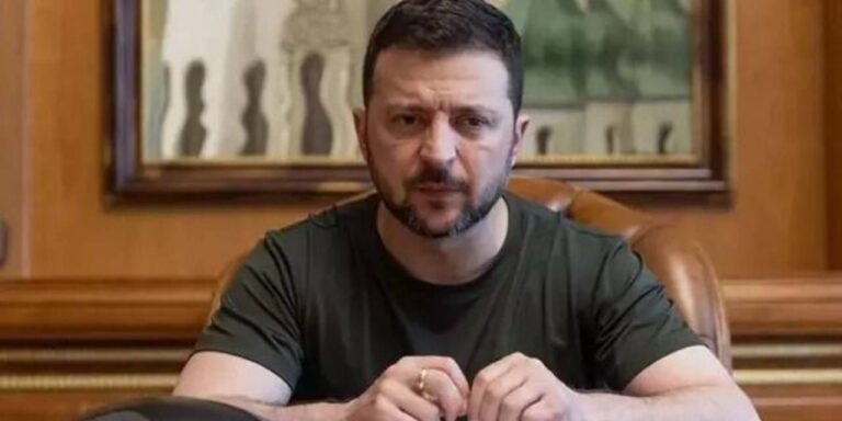 once-zelenskinin-telefonu-calacak-XTuPA7ju.jpg
