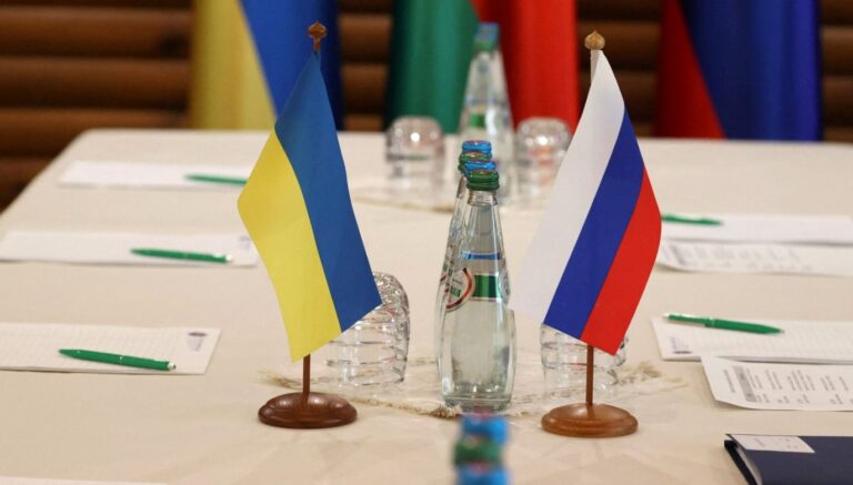 rusya-savunma-bakanligikiev-putin-trump-zirvesini-bozmak-icin-provokasyon-hazirliyor-1vVHUObY.jpg