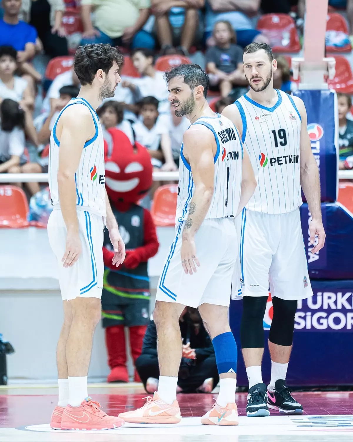 aliaga petkimspor fiba europe cupta csm corona brasovu agirliyor JjDiRAWp.jpg