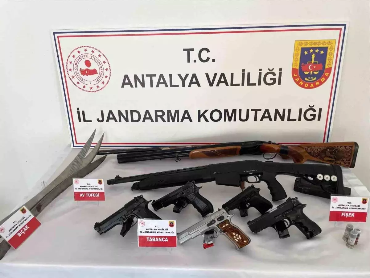 gazipasada silah operasyonu 10 gozalti MqekW1ny.jpg