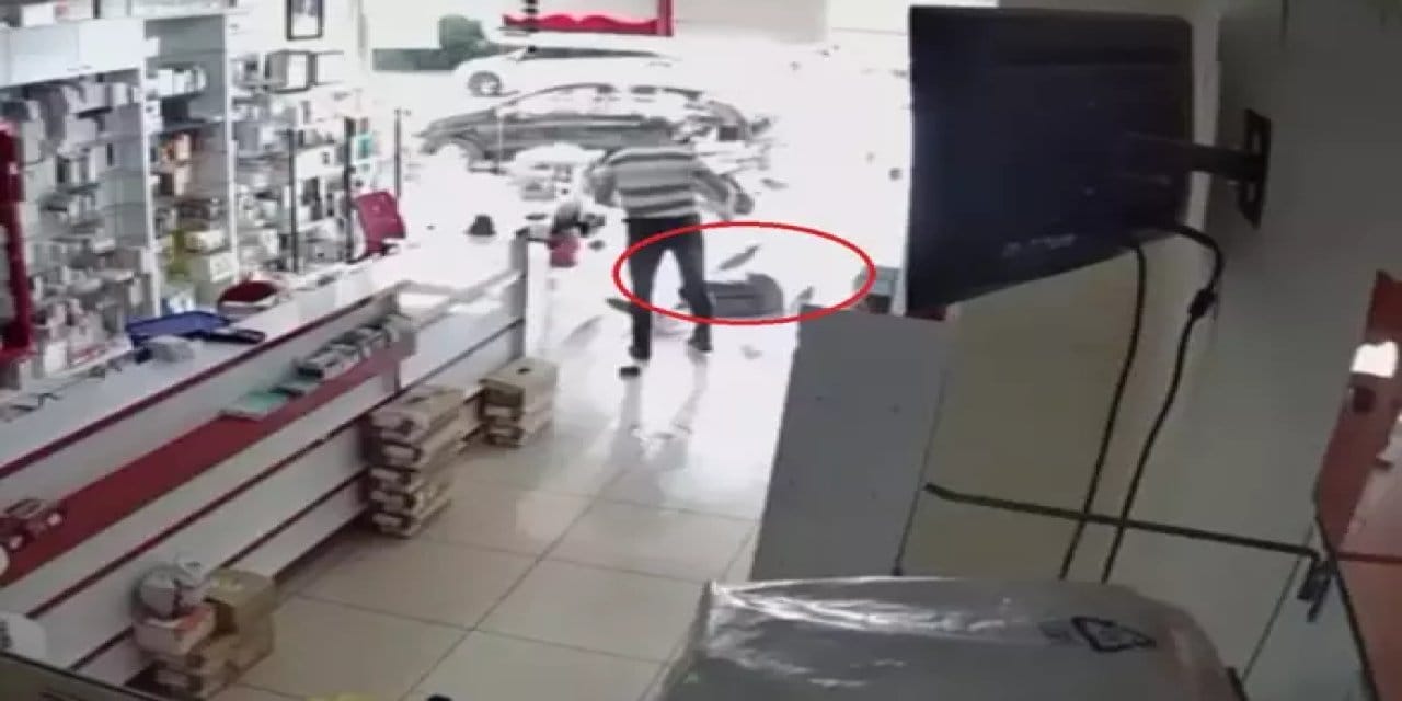 o saldirinin bir de oncesi varmis eczaci teknisyeninin yasli adami tartakladigi ortaya cikti VWDtR98z.jpg