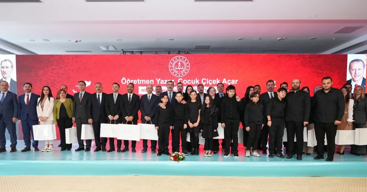 ogretmen yazar cocuk cicer acar hikayeleri odullendirildi LVq1JPQz.webp