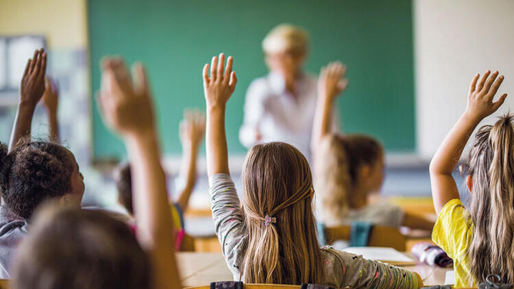 Özel Okul Ücretleri Cep Yakıyor: Veliler Çocuklarını Okutabilmek İçin Ev ve Araç Satıyor