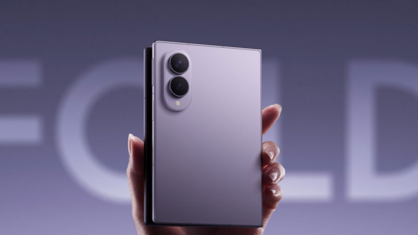 Samsungun katlanabilir telefonlari sahneye cikti iste yeni modeller qjDObkUT